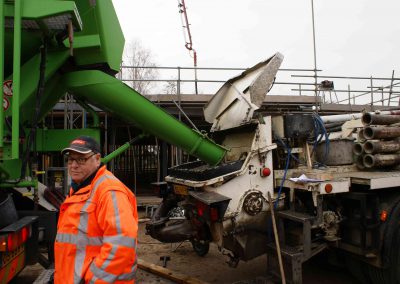 2014-11-27-beton-storten-1e-verdieping-14