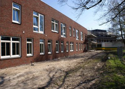 2015-04-20-glas-in-het-hele-gebouw-7