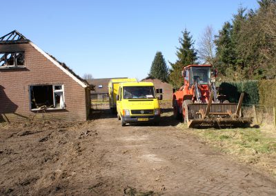 2013-03-04-asbest-wordt-verwijderd-1